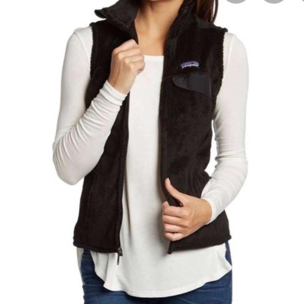 Black fuzzy Patagonia vest